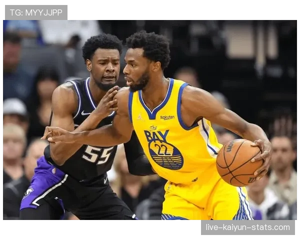 威金斯突破制造多次助攻提升勇士关键回合效率