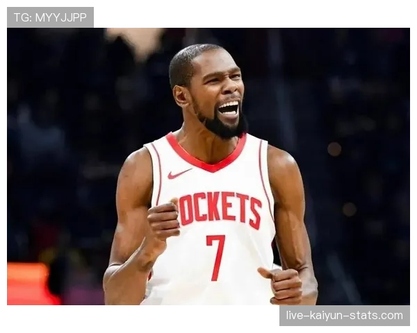 杜兰特背身单打拉开防守，提升关键回合效率胜过库里