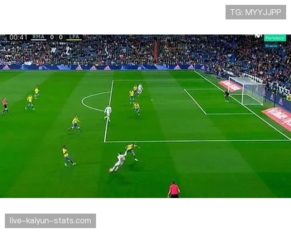 门线判定判罚依据：整球越过球门线与技术判定标准